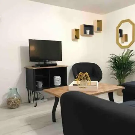 à Proche Domrémy-la-pucelle - Fr-1-589-797 * Neufchâteau